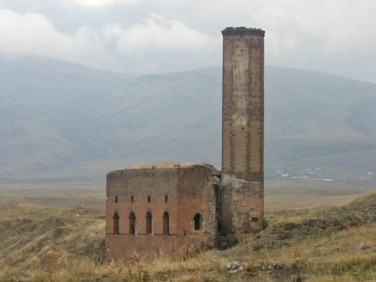 Menûçihr Camii