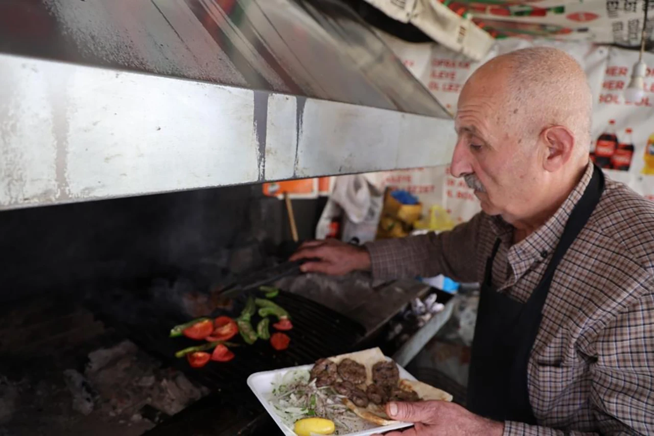 60 Yıllık Geleneğin Son Temsilcisi