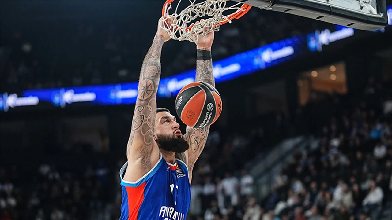 Anadolu Efes LDLC ASVEL'e Konuk Oluyor