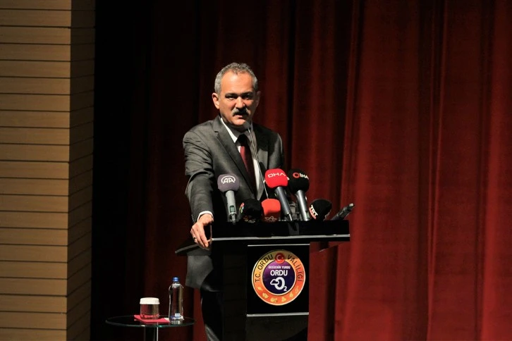 Bakan Özer: 'Okul Öncesi Eğitimde Ek Ücreti Kaldırıyoruz'