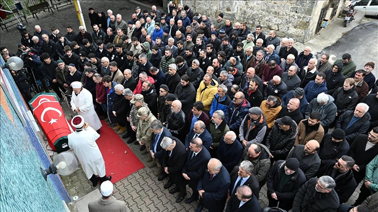 Çığ Düşmesi Sonucunda Hayatını Kaybeden Emre Yazgan Son Yolculuğuna Uğurlandı