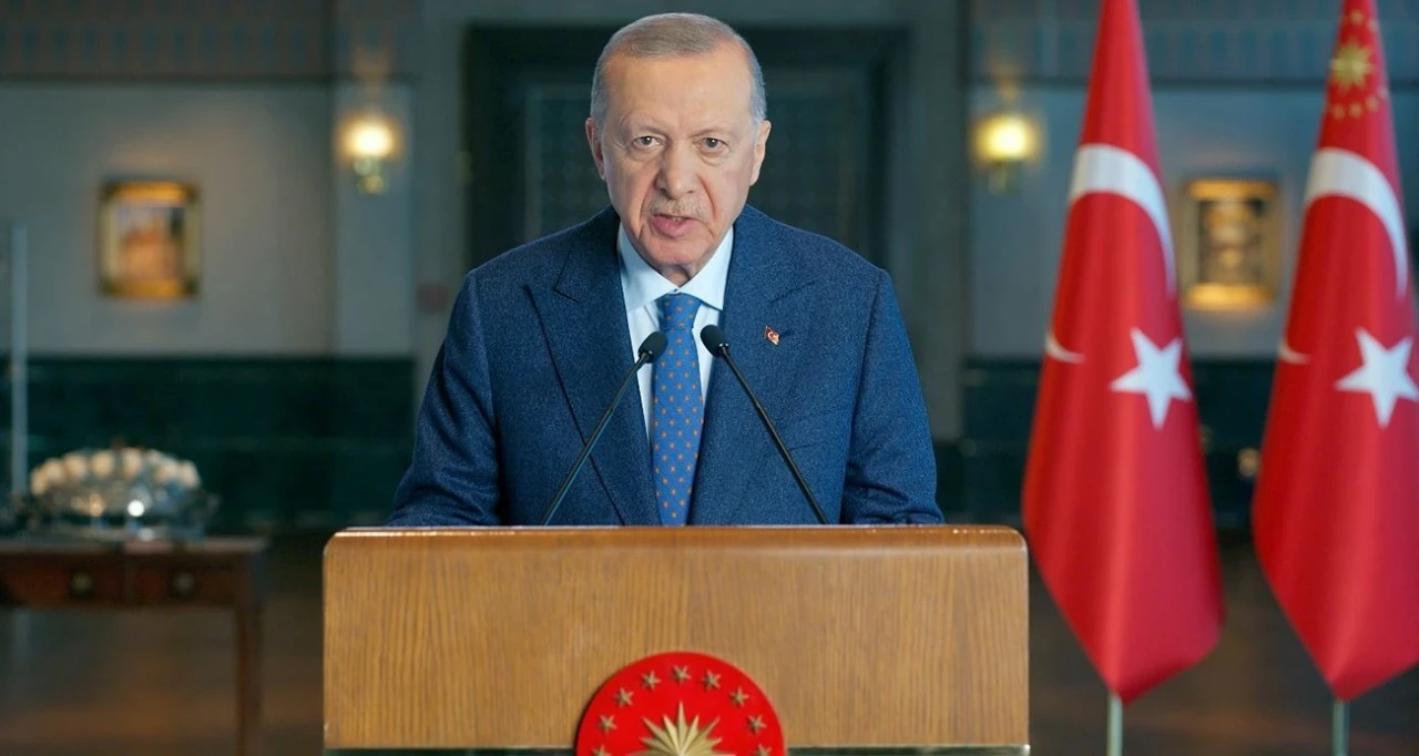 Cumhurbaşkanı Erdoğan: &quot;Gazze ve Lübnan’daki kardeşlerimize el uzatmaya çalışıyoruz&quot;