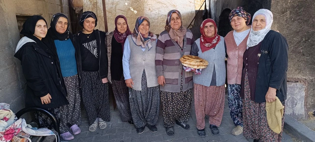 'Ekşi Mayalı Köy Ekmeği' Geleneği 100 Yıldır Sürüyor