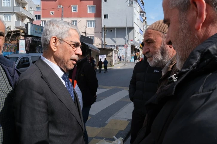 En Yaşlı Milletvekili Adayı  Her Gün Yürüyerek Seçmenlerle Buluşuyor