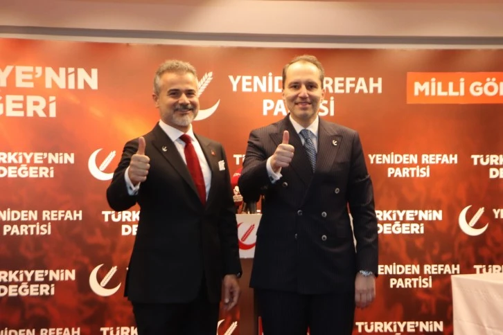 Eski Bakan Yeniden Refah Partisine Katıldı