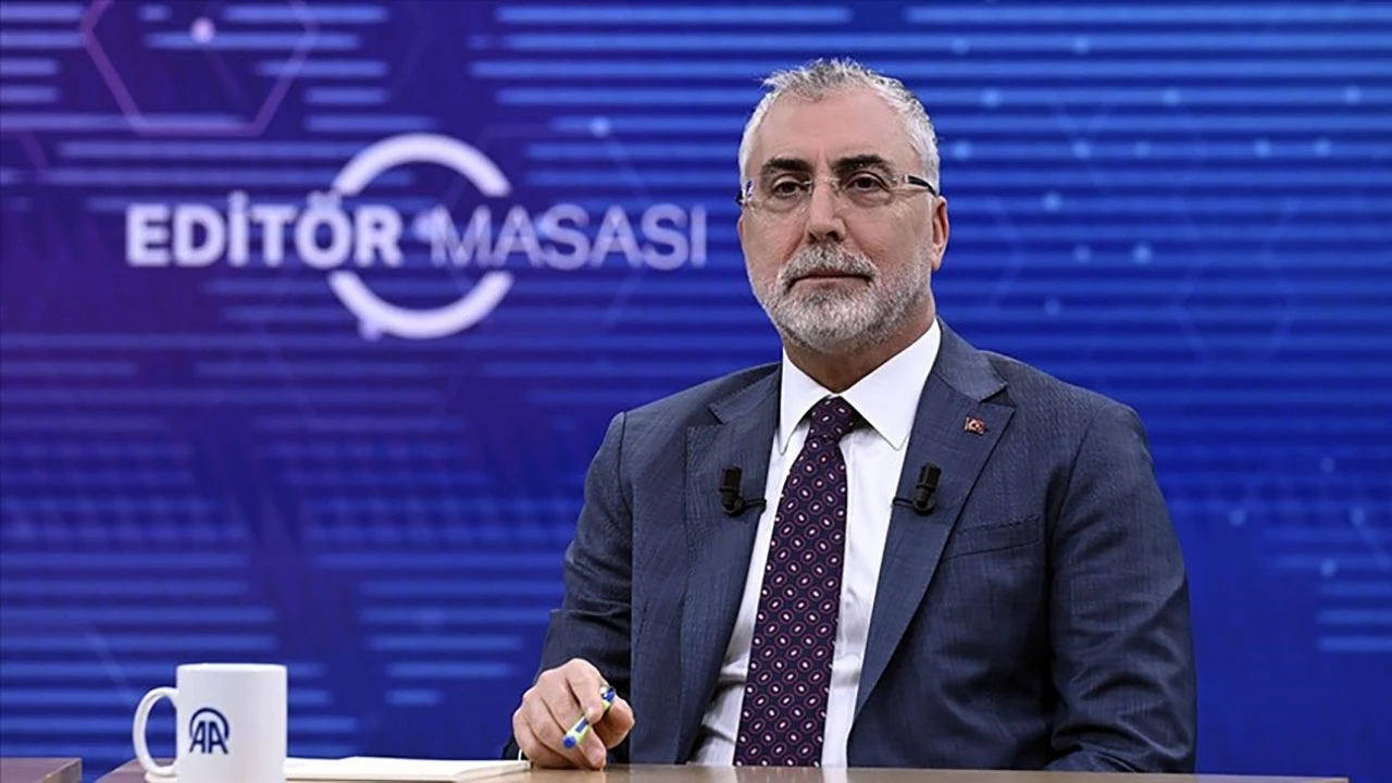 Bakan Işıkhan'dan Asgari Ücret Açıklaması: “Ekonomimizin Yapısına Zarar Gelmeyecek Şekilde Ayarlanacak”