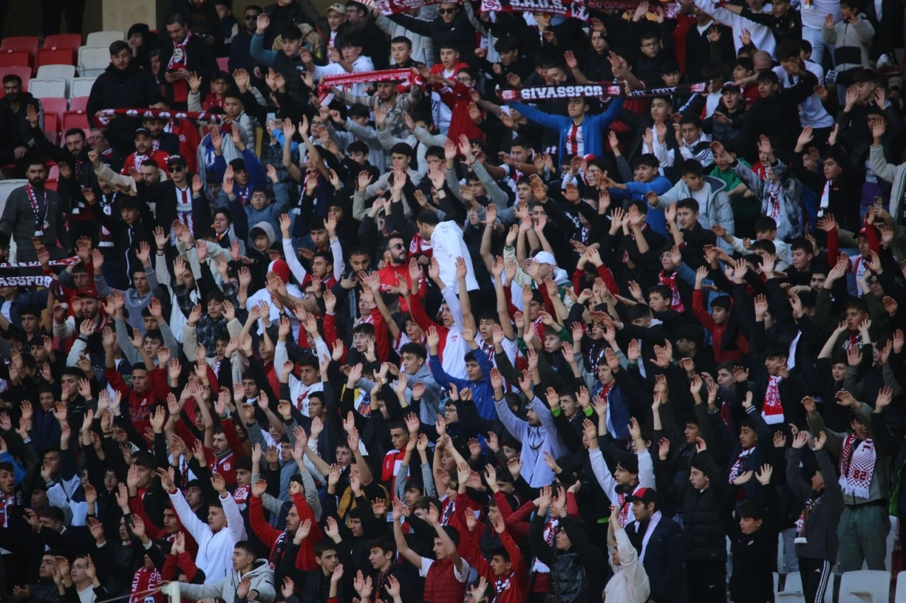 Helal Olsun Sivasspor Taraftarına 