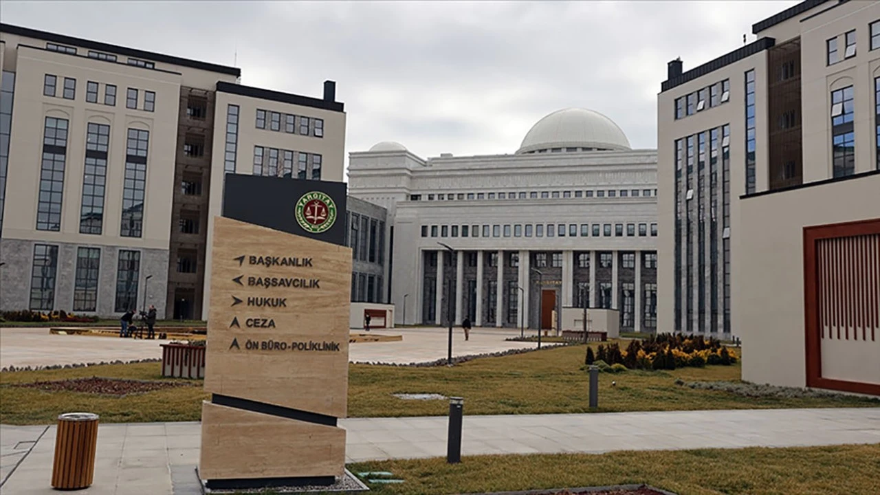 Hırsızlığı haber vermeyen çalışanın işten çıkarılması &quot;haklı fesih&quot; sayıldı