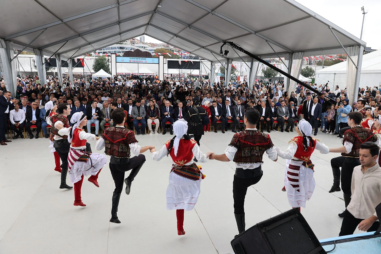 İl Protokolü Akın Etti! Sivas İstanbul'da Tüm Yönleriyle Tanıtıldı 