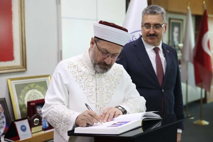 “İnsanlığın Huzur Ve Refahı, Yeryüzünün İmar Ve Islahı İçin Koşturuyoruz”