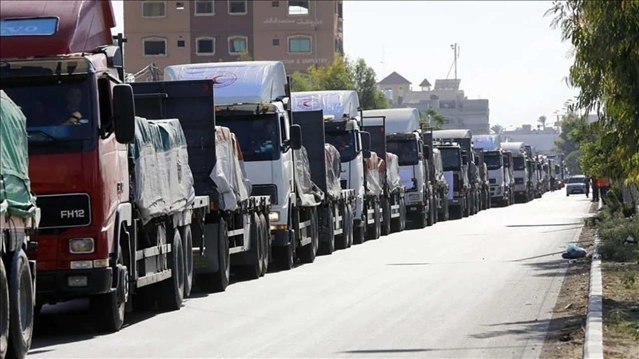 İsrail, Gazze Şeridi'ne İnsani Yardım Girişini Durdurdu