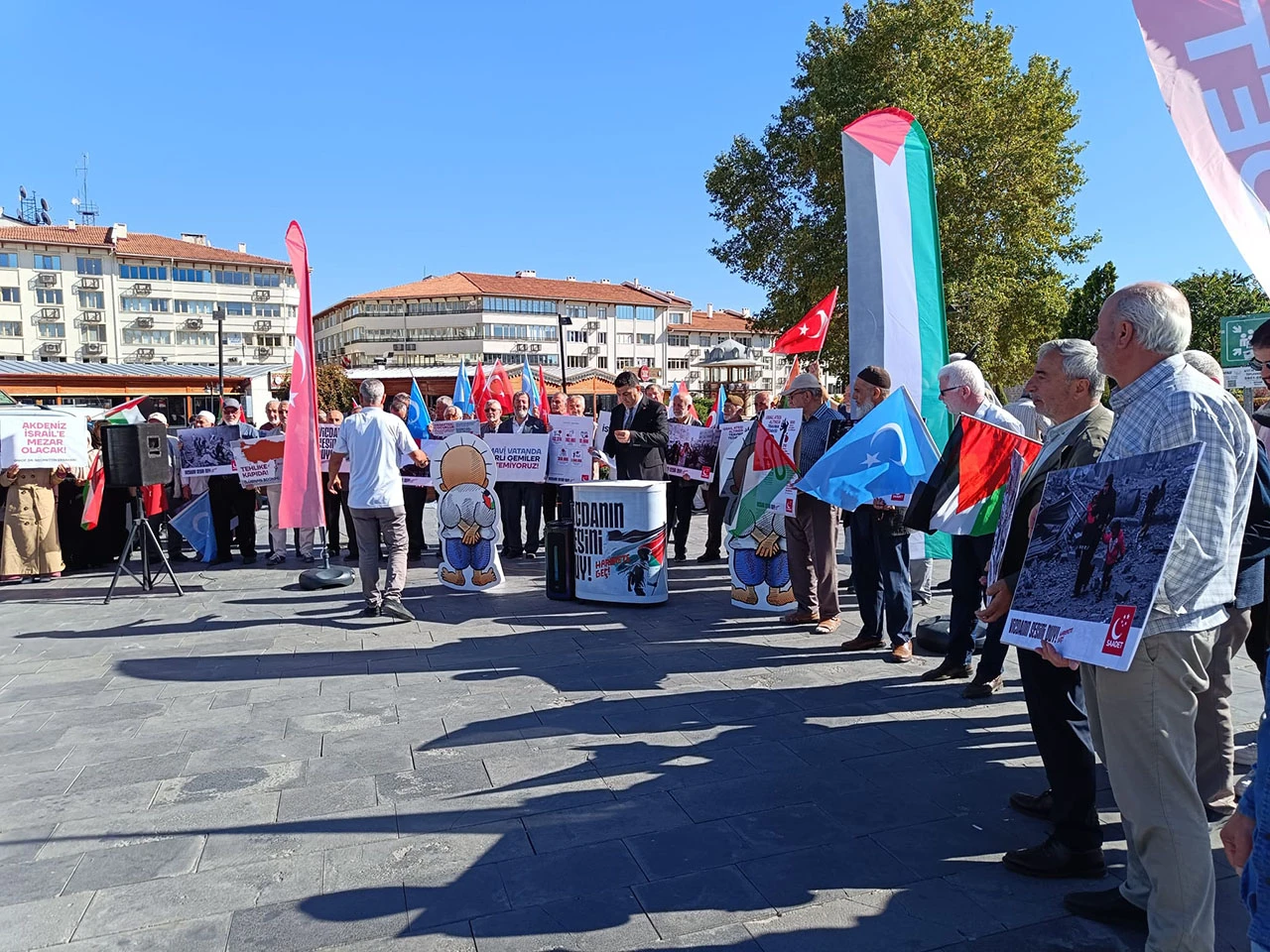 İsrail'in Filistin ve Lübnan'a yönelik saldırıları Sivas'ta protesto edildi