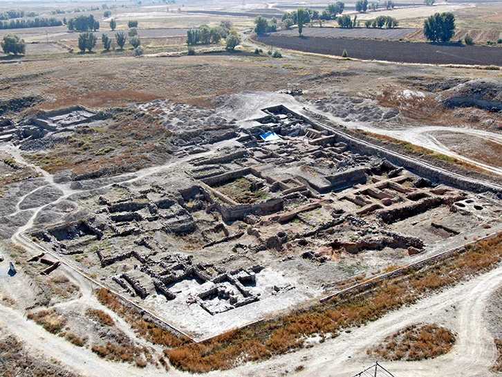 Kayseri-Sivas Karayolunda Kültepe Tarihini Bin Yıl Geriye Götürecek Keşif