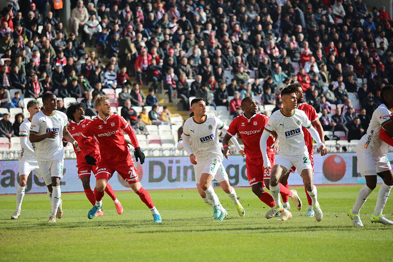 Kıran Kırana Geçen 19 Hafta!  Sivasspor Alt Sıralarda!