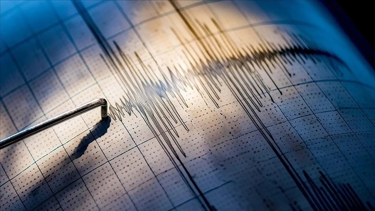 Malatya'da 5.9 Büyüklüğünde Deprem Oldu, Sivas Sallandı 