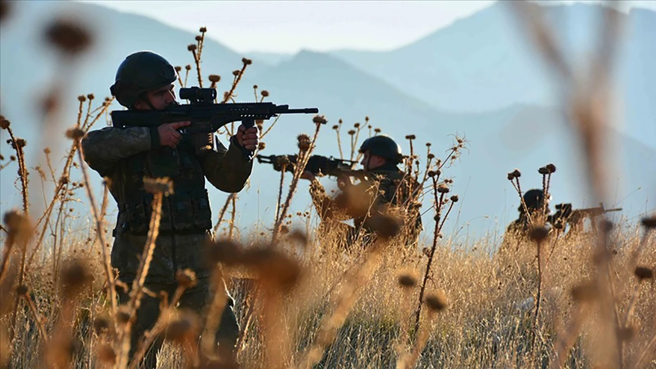 Mehmetçik 4 Teröristi Daha Etkisiz Hale Getirdi 