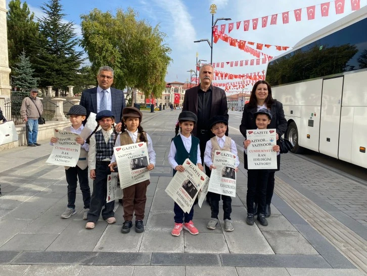  Minik Yiğidolar Cumhuriyet'i İlan Etti 