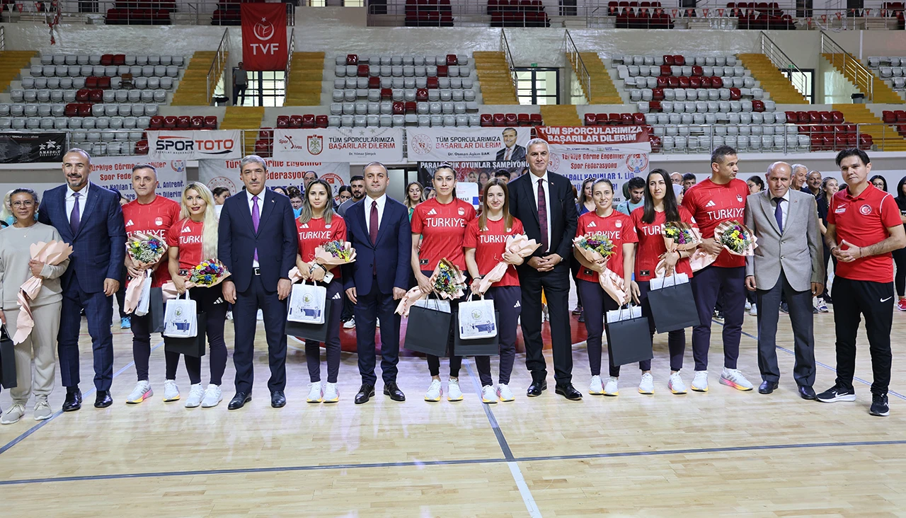 Paris’te Şampiyon Olan Golbol Kadın Milli Takımı Sivas’ta!