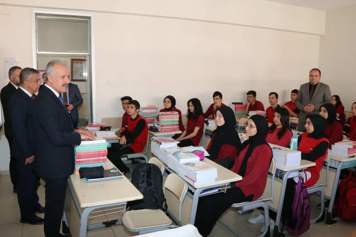 Necati Yener'den Lise Öğrencilerine Tavsiye 