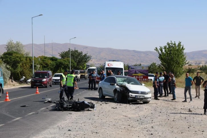 Otomobil ve Motosikletin Karıştığı Kazada 1 Genç Hayattan Koptu!