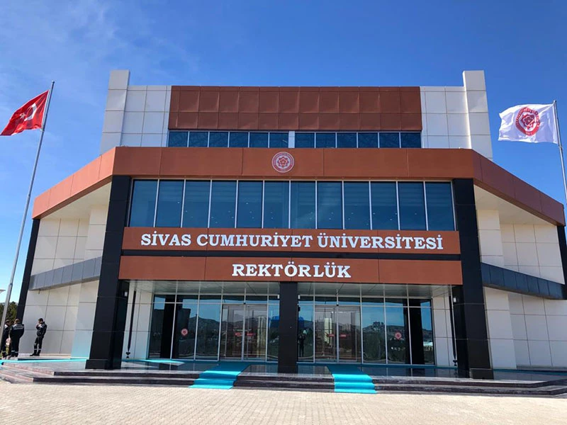 Sivas Cumhuriyet Üniversitesinde Rektörlük Düğümü Çözüldü 