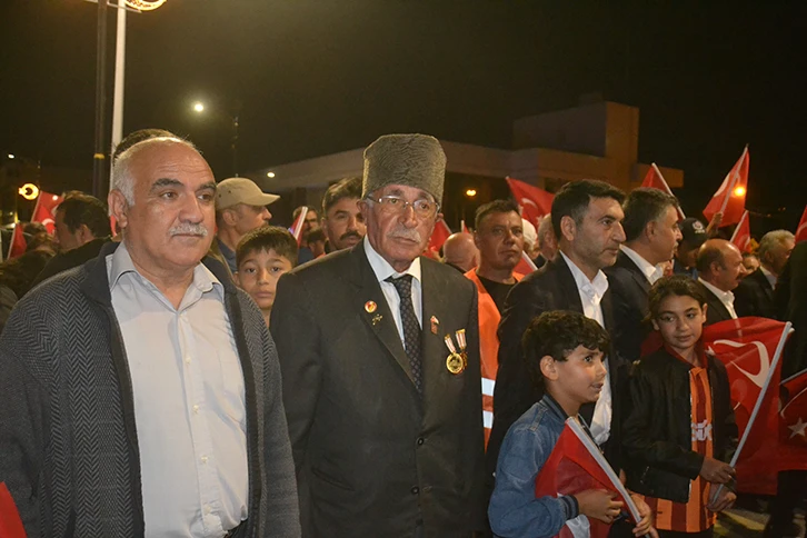 Sivas'ın ilçelerinde 15 Temmuz dolayısıyla yürüyüş düzenlendi