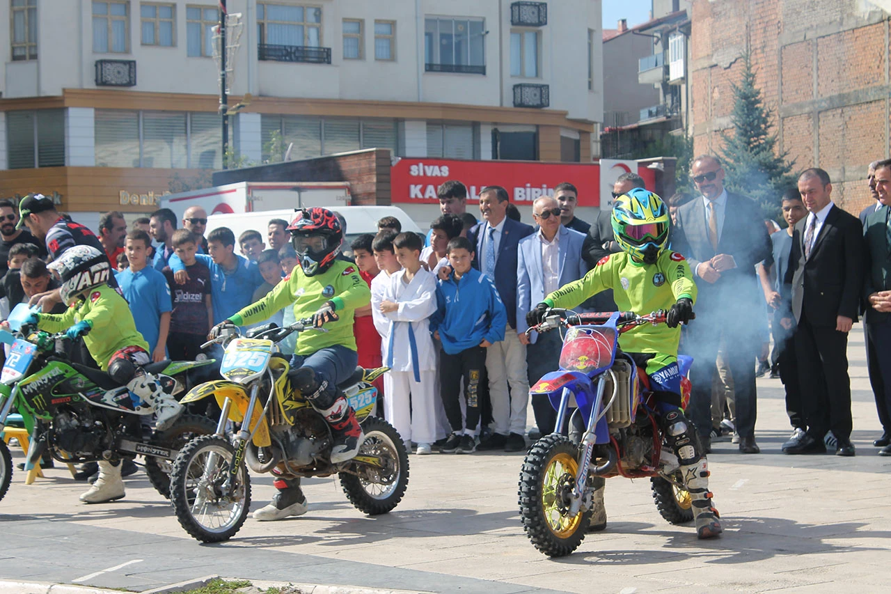 Sivas'ta Amatör Spor Haftası Renkli Etkinliklerle Başladı