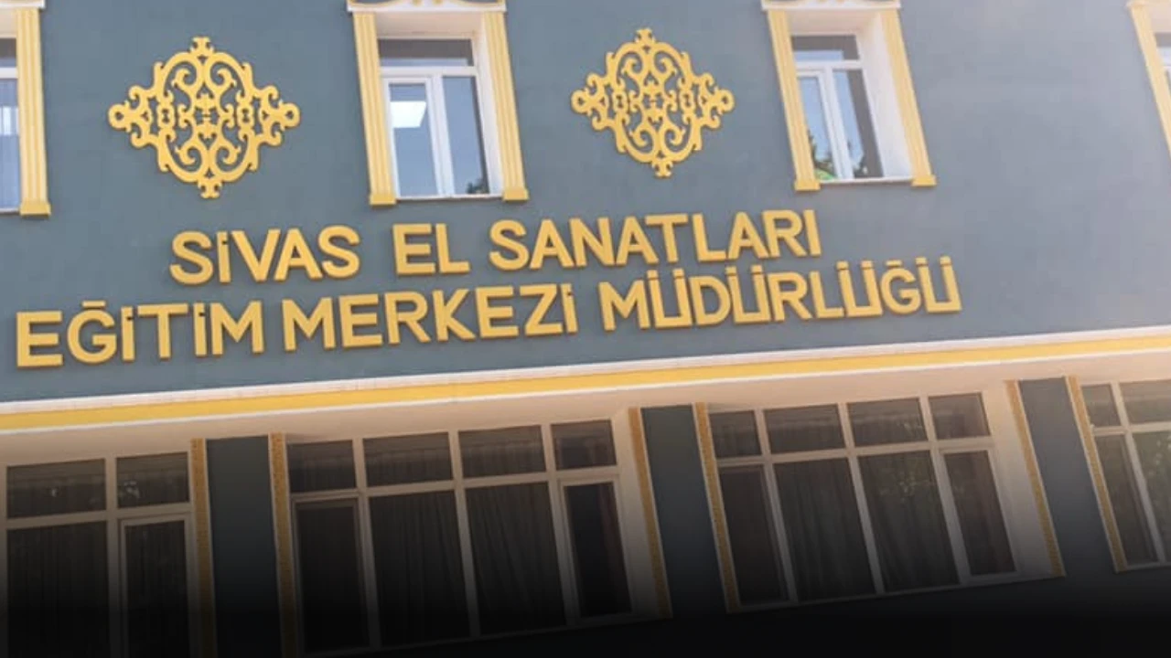  Sivas'ta Tasarruf Tedbiri Nerede Kaldı? 20 Personele 2 Ayrı Bina! 