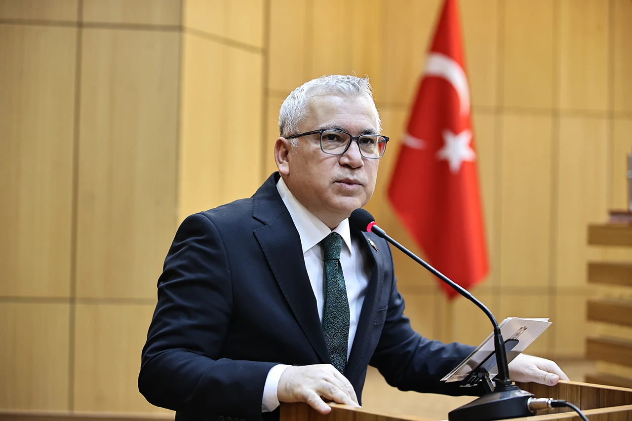 Sivas Valisi Yılmaz Şimşek: "2025 İçin Yoğun Çalışma ve Büyük Projeler Bizleri Bekliyor"