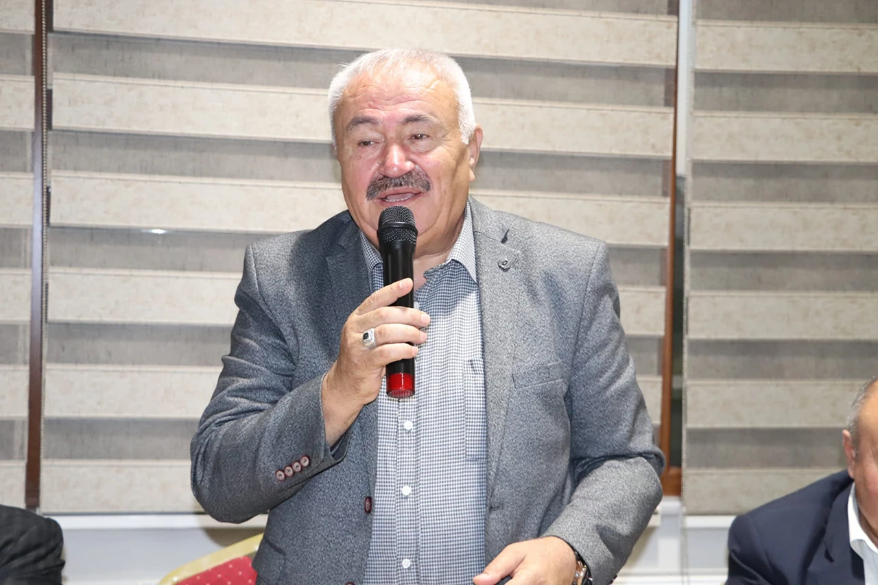 Sivaslı Hizmetli, 44 Yıl Hizmet Etti