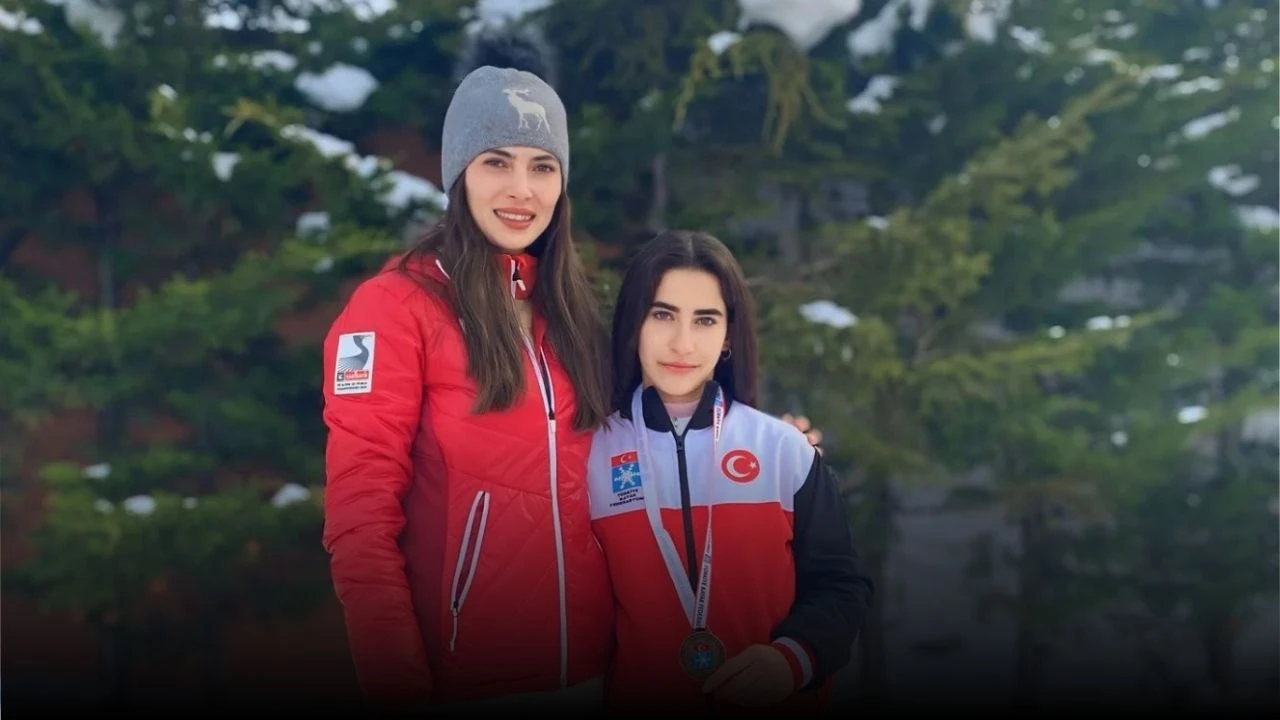 Sivaslı Sporcu Erzurum’dan Bronz Madalyayla Döndü