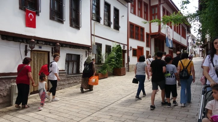 Sivaslılardan Yoğun İlgi Görüyor 