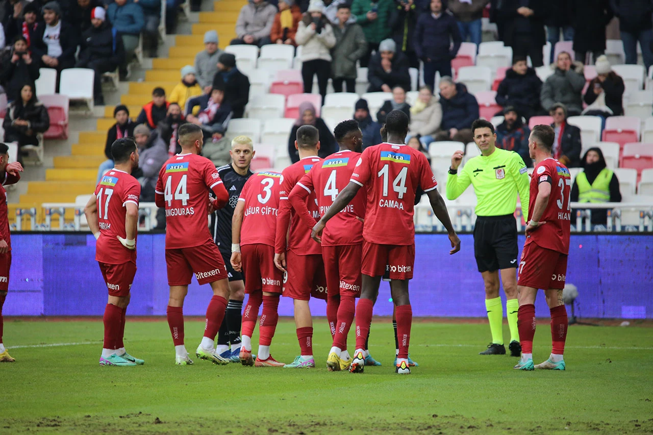 Sivasspor 4. Sırada!