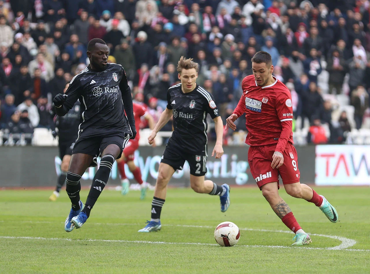 Sivasspor-Beşiktaş Maçının Bilet Satışları Devam Ediyor 