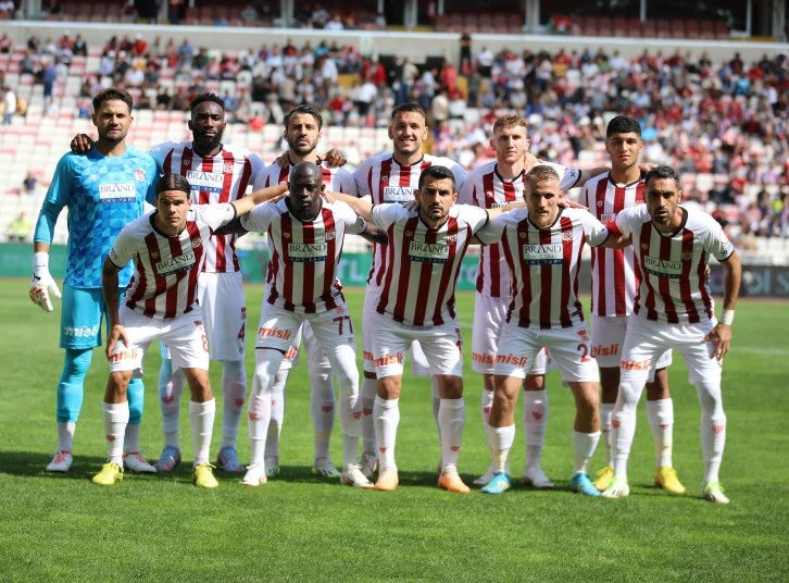 Sivasspor’da 3 Futbolcu Ceza Sınırında!