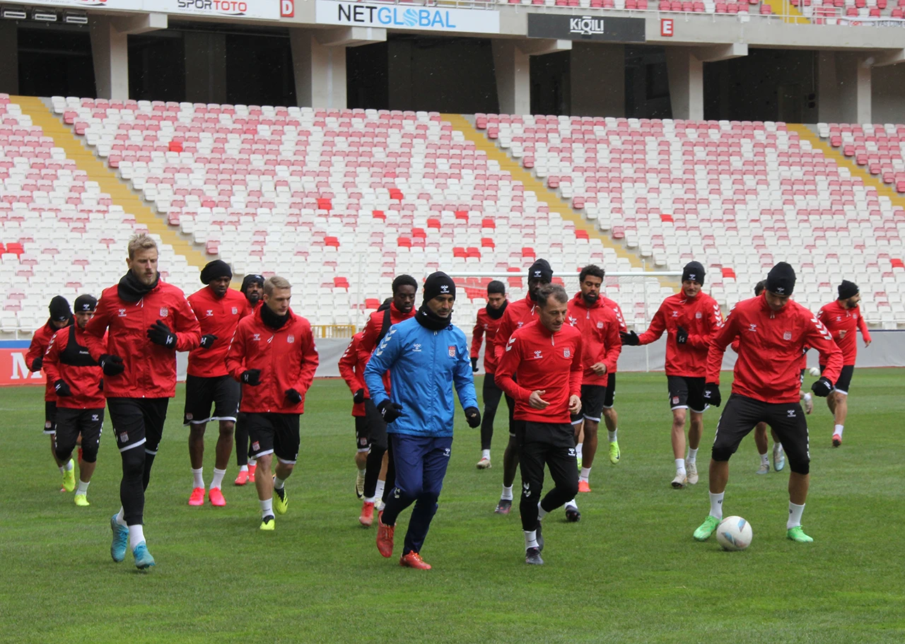 Sivasspor, Stadyumda Konya Maçının Provasını Yaptı