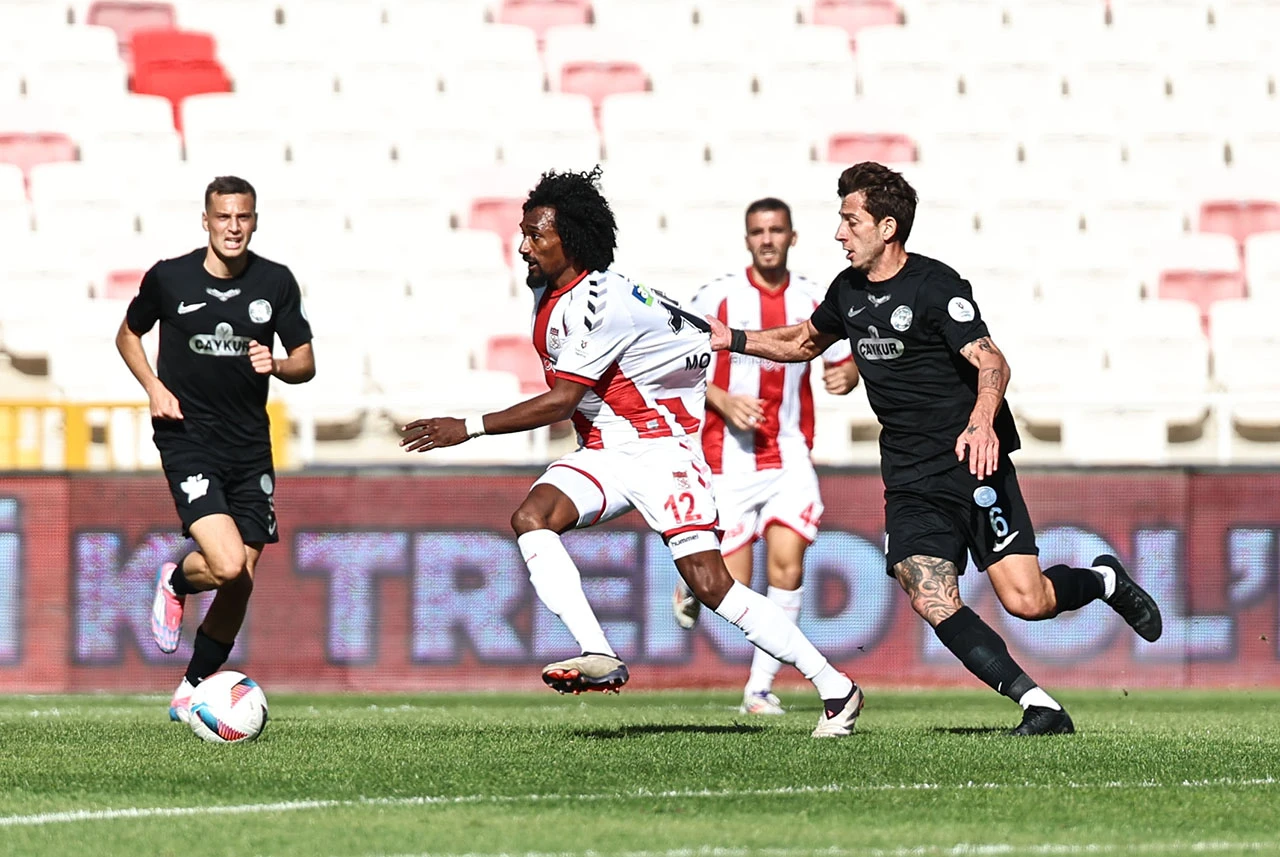 Sivasspor Yenilmezlik Serisini 3'e Çıkardı! 