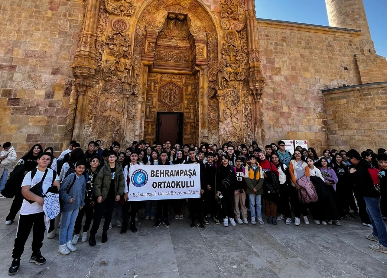 STSO "Görmeden Ölmeyin" Sloganıyla Başlattığı Projede Bu Hafta Ortaokul Öğrencilerini Ağırladı 