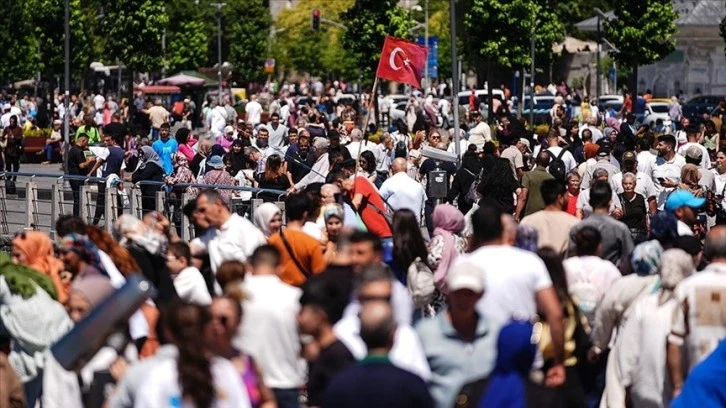 Türkiye'de Beklenen Yaşam Süresi Açıklandı 