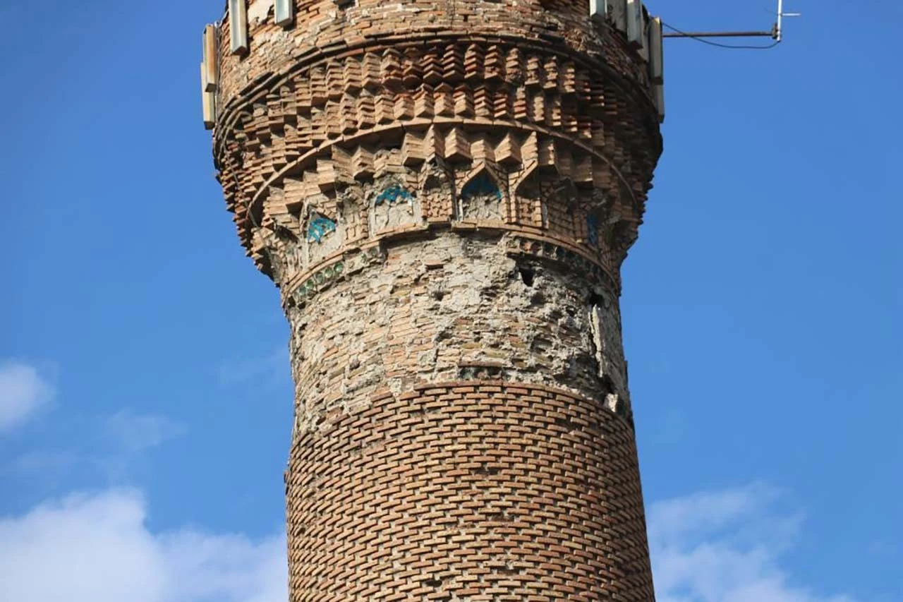 Türkiye'de İlk Kez Sivas'taki Bu Cami Minaresi için Kullanılacak! 