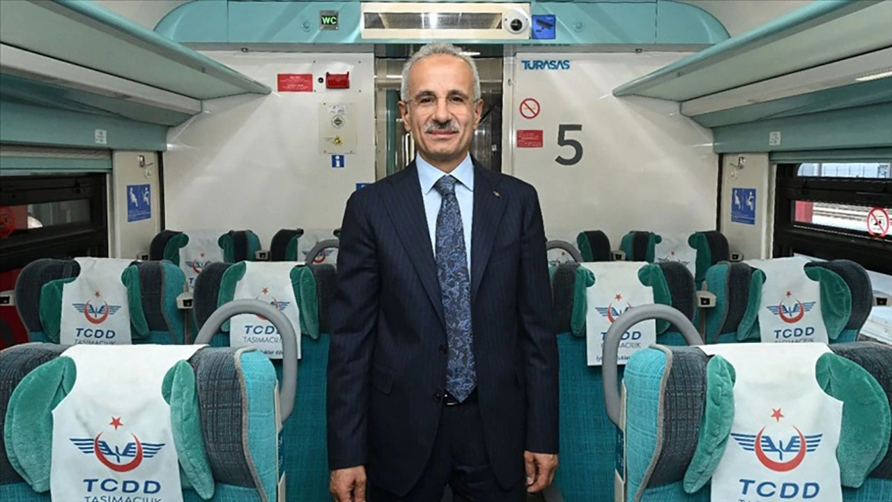 Türkiye'deki Hızlı Tren Hat Uzunluğu 3 Yılda Katlanacak