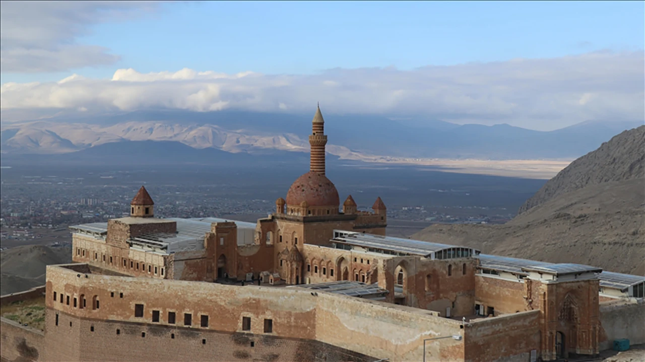 UNESCO'nun Listesi'nde Yer Alan Saraya Ziyaretçi Akını