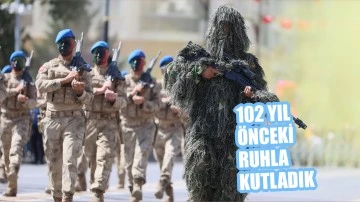 102 Yıl Önceki Ruhla Kutladık