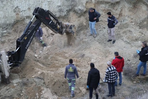 Aksatılan gebe kontrolü bebeğin gömüldüğünü ortaya çıkardı!