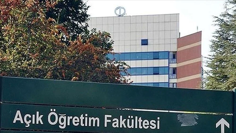 AÖF kayıt yenileme ne zaman başlayacak?