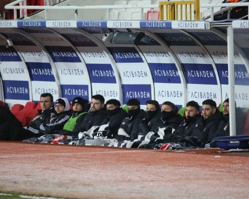 Beşiktaşlı Oyuncular Sivas’ın Soğuğundan Etkilendi 