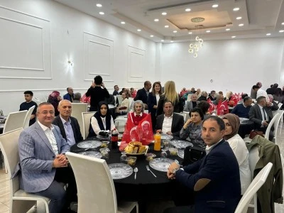 CHP Sivas'tan &quot;birlik&quot; iftarı 