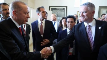 Cumhurbaşkanı Erdoğan G7 Liderler Zirvesi için İtalya'da