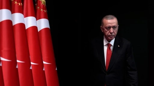 Erdoğan Birçok İsmi Görevden Aldı 