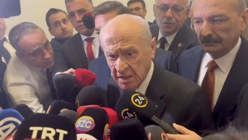 MHP Genel Başkanı Bahçeli Gazetecilere Sert Cevap